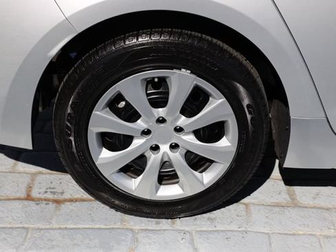 Used 2023 Toyota Corolla LE FWD image 40
