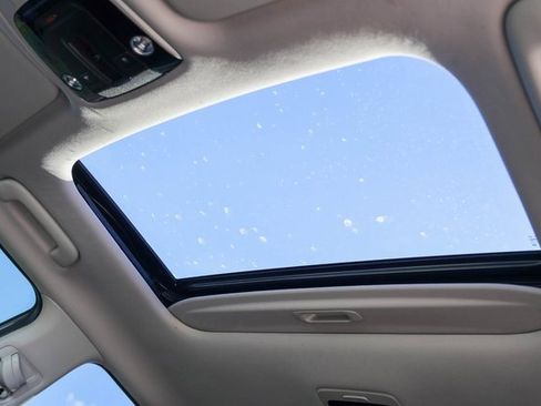 Used 2024 Kia Seltos SX w/ SX Sunroof Package image 12