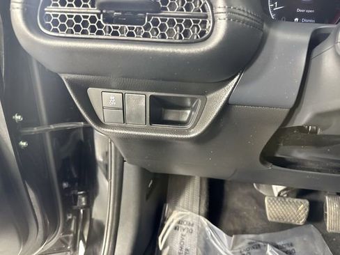 Certified 2025 Honda HR-V LX image 16