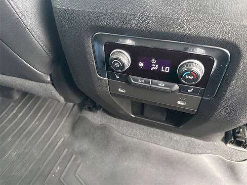 Used 2022 Chevrolet Tahoe RST image 16