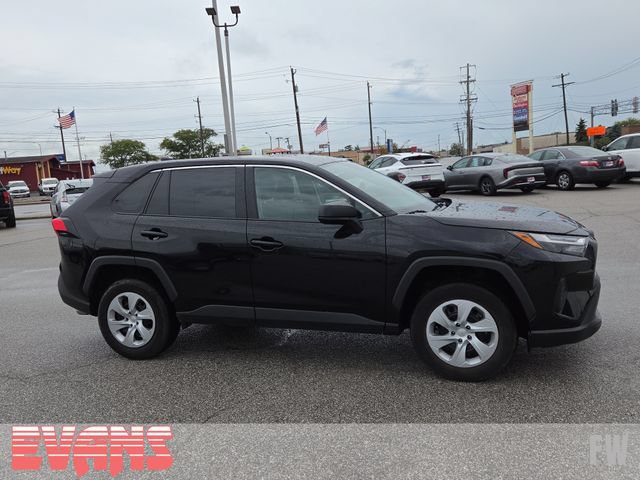 Certified 2025 Toyota RAV4 LE AWD/4WD image 2