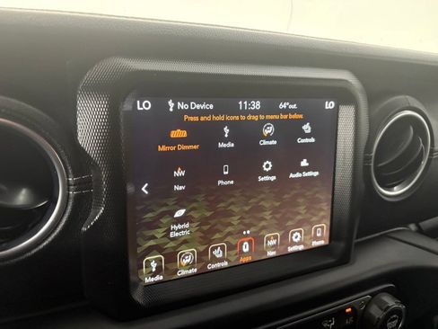 Used 2023 Jeep Wrangler Unlimited Sahara w/ Cold Weather Group AWD/4WD image 27
