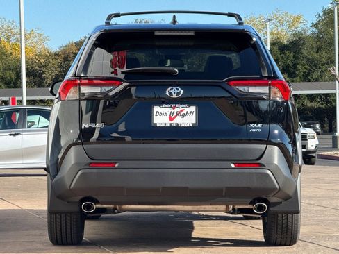 New 2025 Toyota RAV4 XLE Premium image 5