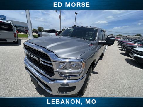 Used 2024 RAM 2500 Tradesman w/ Chrome Appearance Group AWD/4WD image 19