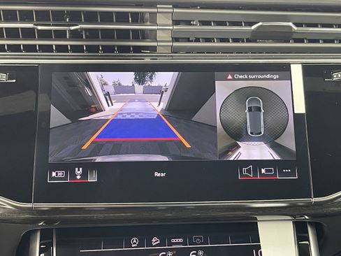 New 2025 Audi Q8 Premium Plus image 32
