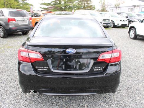 Used 2017 Subaru Legacy 2.5i AWD/4WD image 8