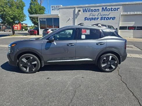 Certified 2025 Nissan Kicks SR w/ Illumination Package AWD/4WD image 9