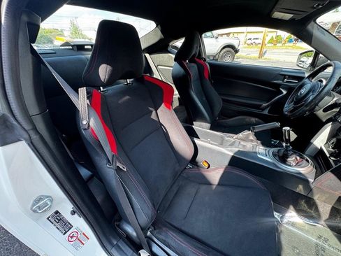 Used 2014 Scion FR-S RWD image 9