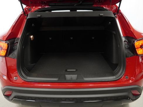 New 2026 Chevrolet Trax RS w/ Driver Confidence Package FWD image 24