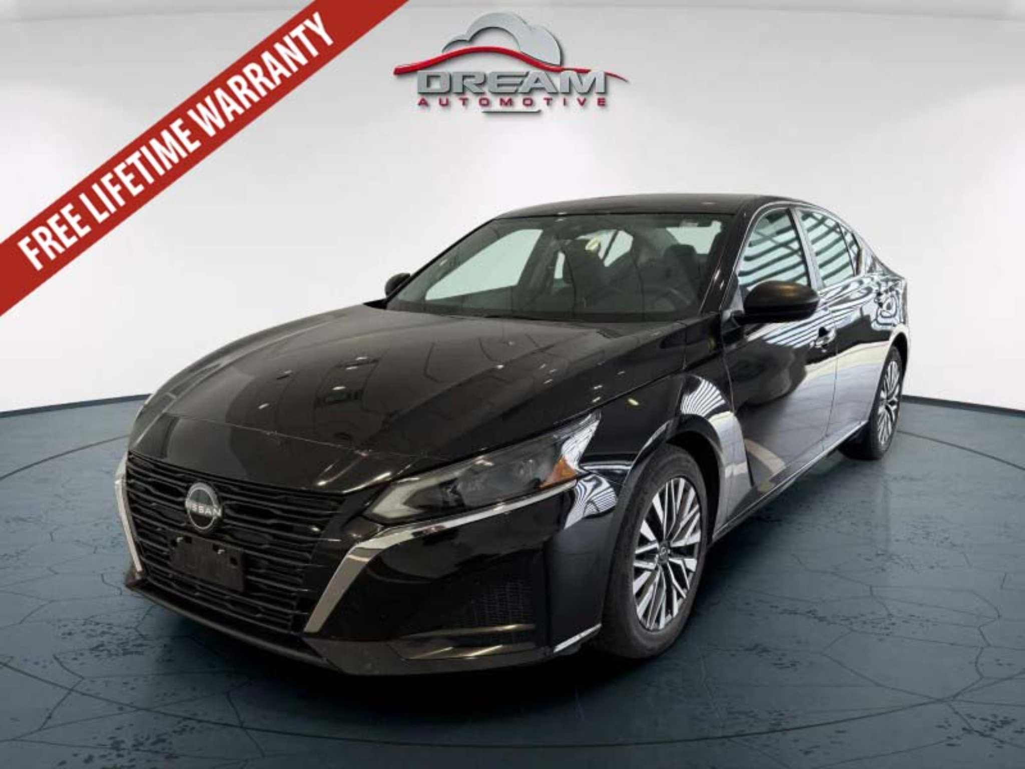 Used 2024 Nissan Altima 2.5 SV FWD image 4