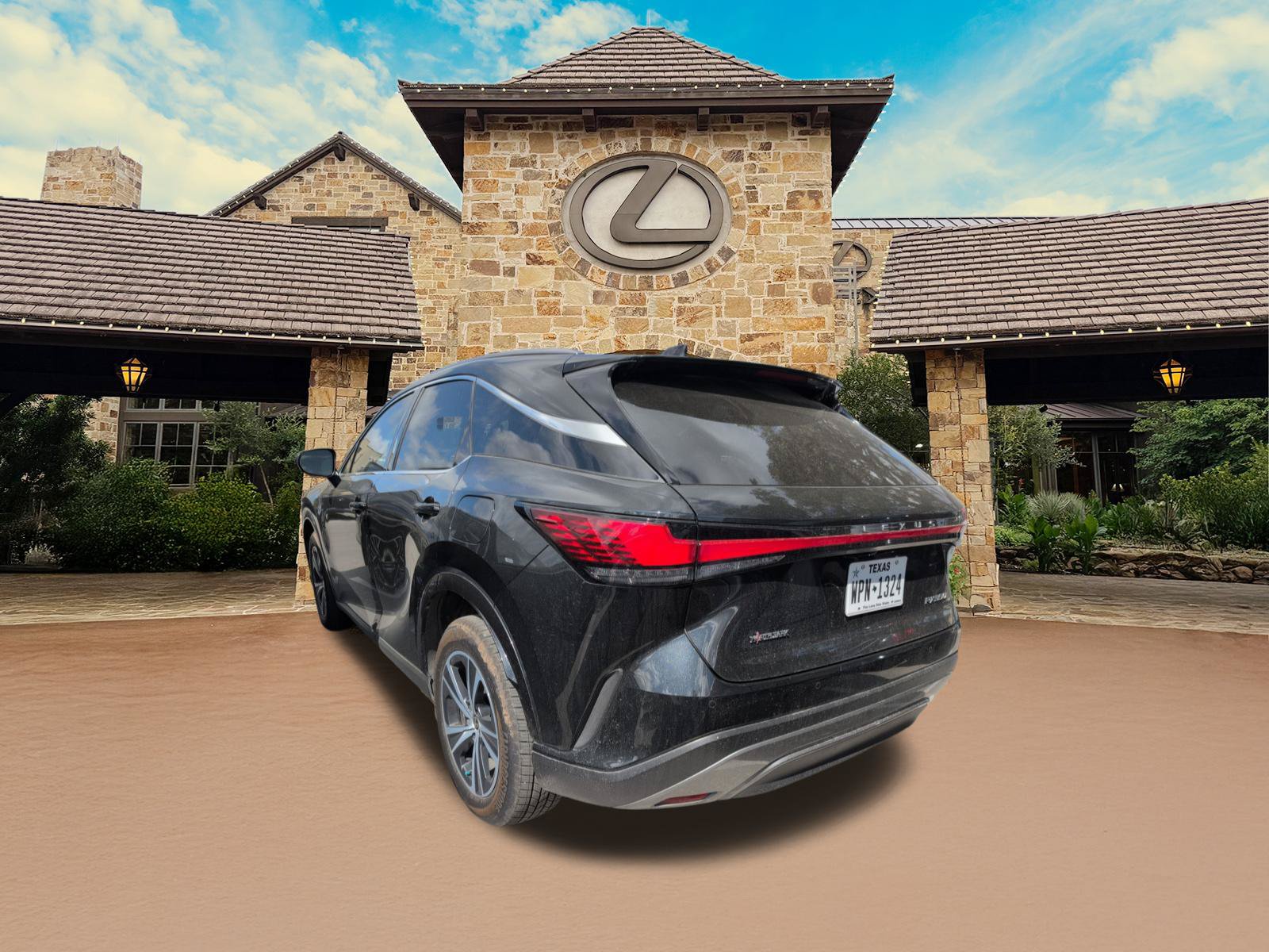 Used 2025 Lexus RX 350 Premium w/ Accessory Package (Z1) FWD image 4