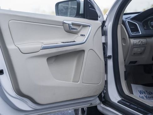 Used 2015 Volvo XC60 T6 w/ Proximity Package image 41