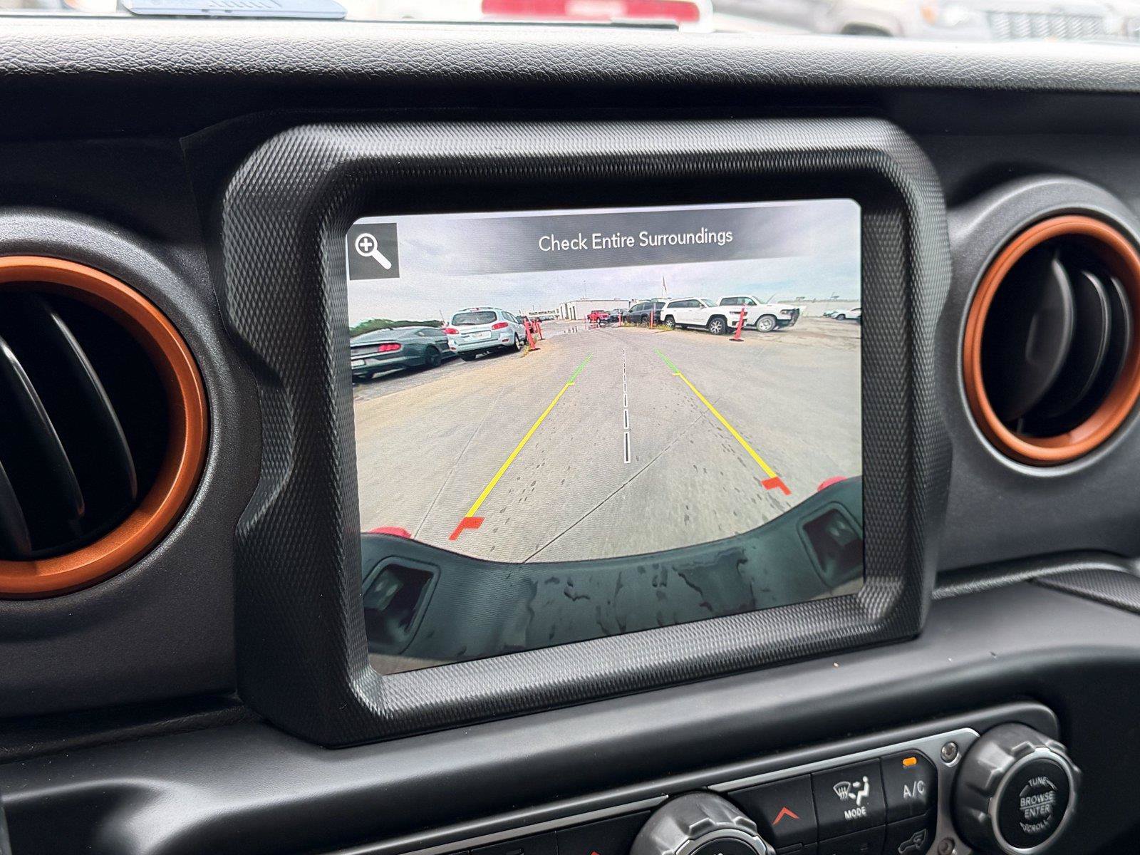 Used 2021 Jeep Gladiator Mojave AWD/4WD image 25