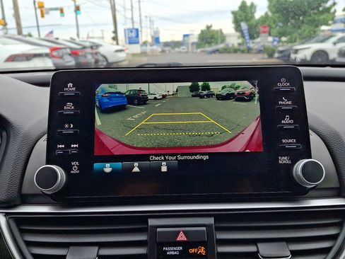 Used 2019 Honda Accord Sport image 17