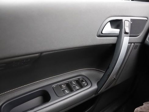 Used 2012 Volvo C70 T5 image 23