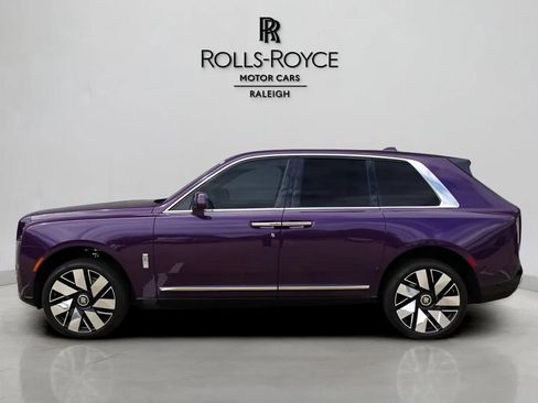 Certified 2025 Rolls-Royce Cullinan AWD/4WD image 3