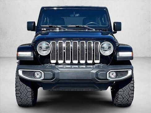 Used 2021 Jeep Wrangler Unlimited Sahara AWD/4WD image 3