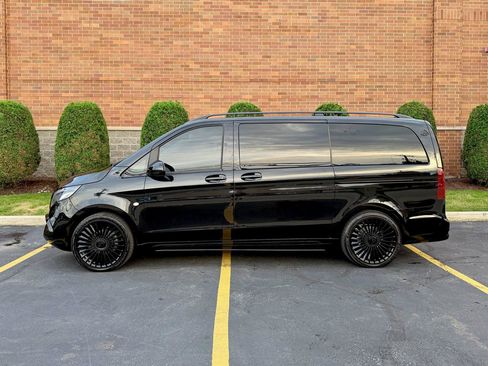 Used 2021 Mercedes-Benz Metris Passenger image 13