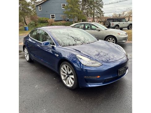 Used 2018 Tesla Model 3 Long Range image 2