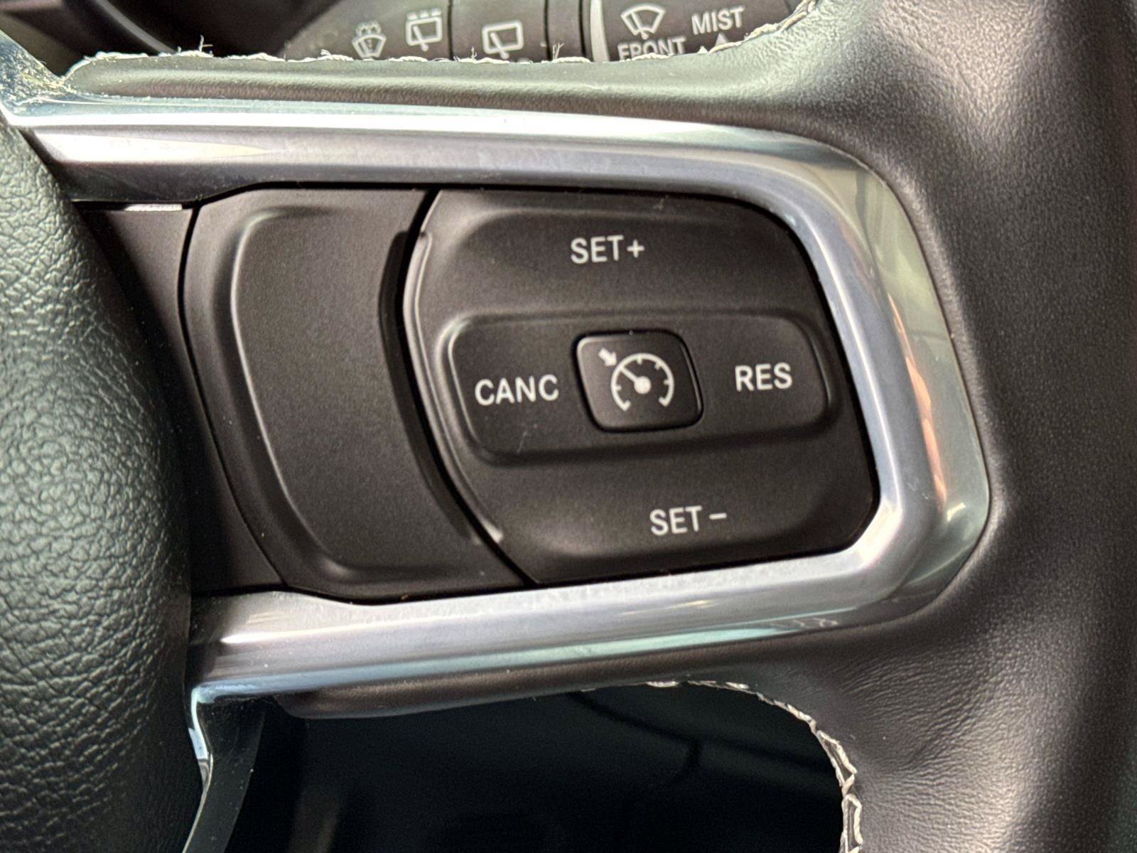 Used 2023 Jeep Wrangler Unlimited Sahara w/ Cold Weather Group AWD/4WD image 15