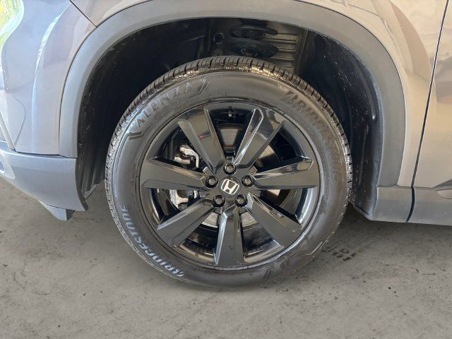 Used 2025 Honda Pilot Black Edition image 15