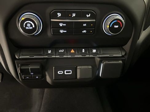 Used 2025 Chevrolet Silverado 2500 Custom w/ Custom Convenience Package AWD/4WD image 16