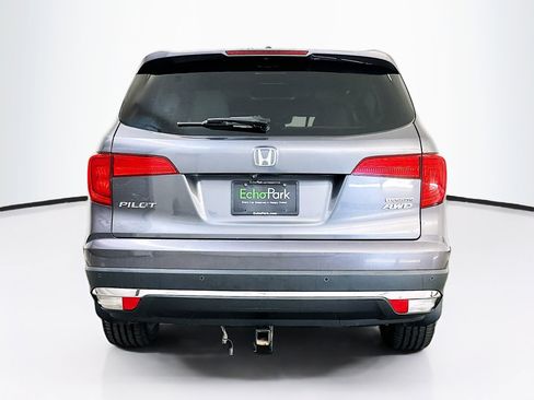 Used 2018 Honda Pilot Touring image 7