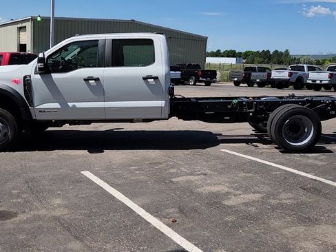 New 2025 Ford F550 4x4 Crew Cab image 3