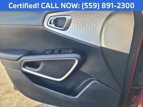 Certified 2025 Kia Soul LX w/ LX Technology Package FWD image 12