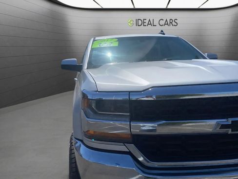 Used 2017 Chevrolet Silverado 1500 LT AWD/4WD image 7