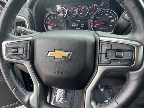 Used 2022 Chevrolet Silverado 1500 LT image 27