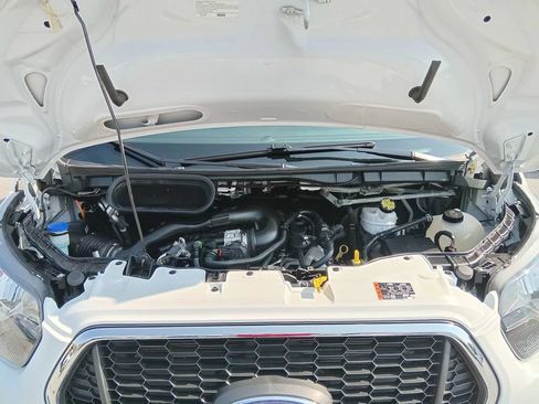 Certified 2025 Ford Transit 350 XLT RWD image 9