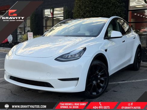 Used 2021 Tesla Model Y Long Range image 1