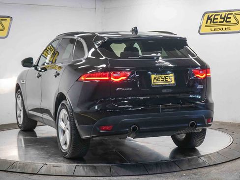 Used 2017 Jaguar F-PACE Premium image 2