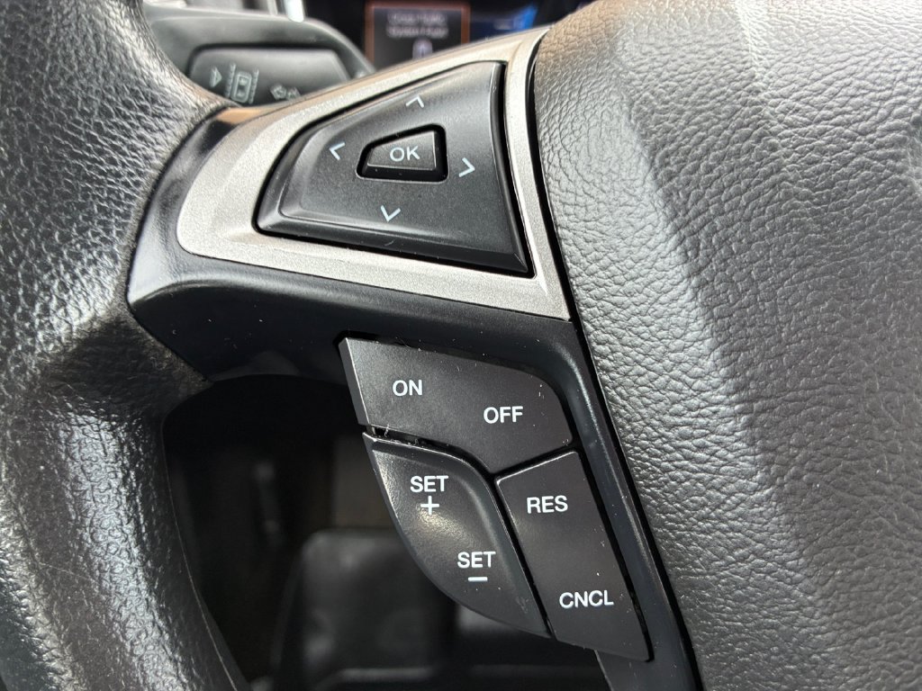 Used 2020 Ford Fusion SE FWD image 21