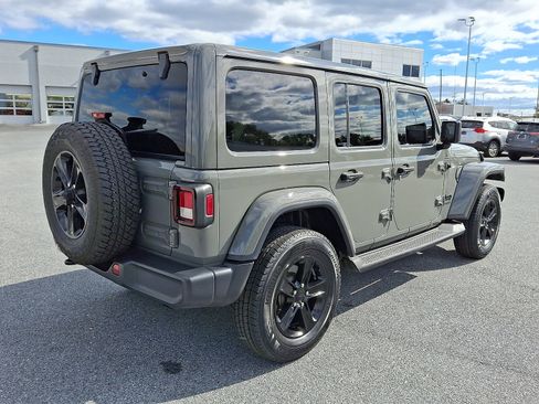 Used 2021 Jeep Wrangler Unlimited Sahara image 7