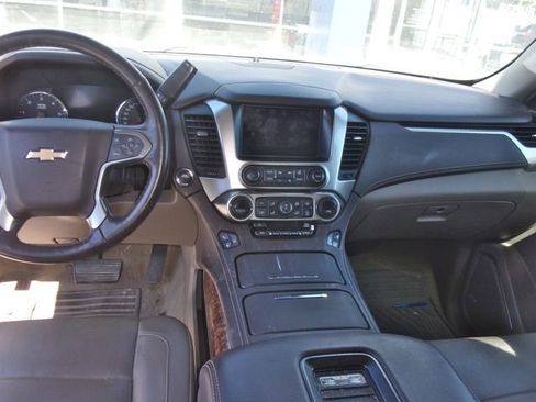 Used 2017 Chevrolet Suburban Premier image 9