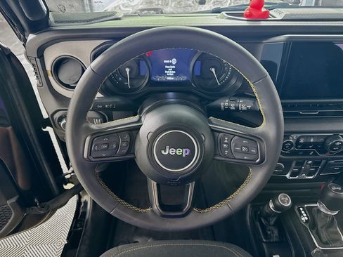 Used 2024 Jeep Wrangler Unlimited w/ Convenience Group AWD/4WD image 13