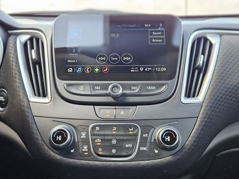 Used 2025 Chevrolet Malibu LT image 20