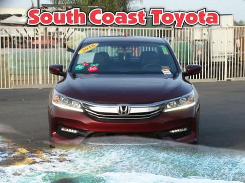 Used 2016 Honda Accord Sport image 3