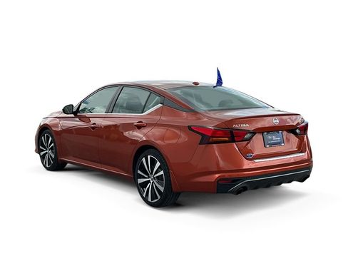 Used 2021 Nissan Altima 2.5 SR FWD image 5