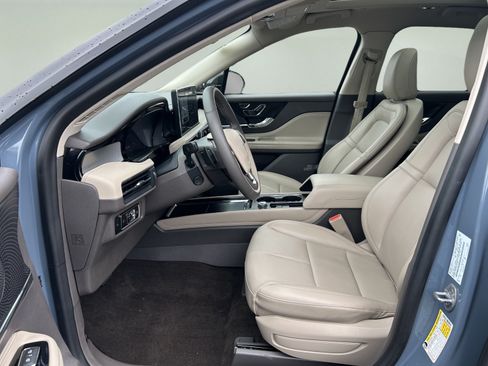 Certified 2023 Lincoln Corsair AWD w/ Equipment Group 101A image 9