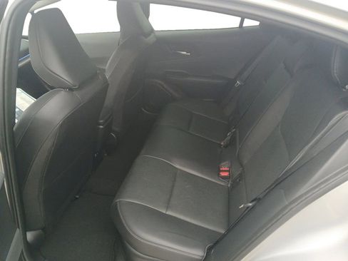Used 2024 Toyota Prius XLE FWD image 12