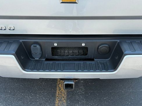 Used 2018 Chevrolet Silverado 1500 LT w/ All Star Edition AWD/4WD image 29