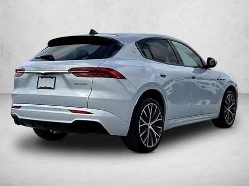 Used 2023 Maserati Grecale GT image 2