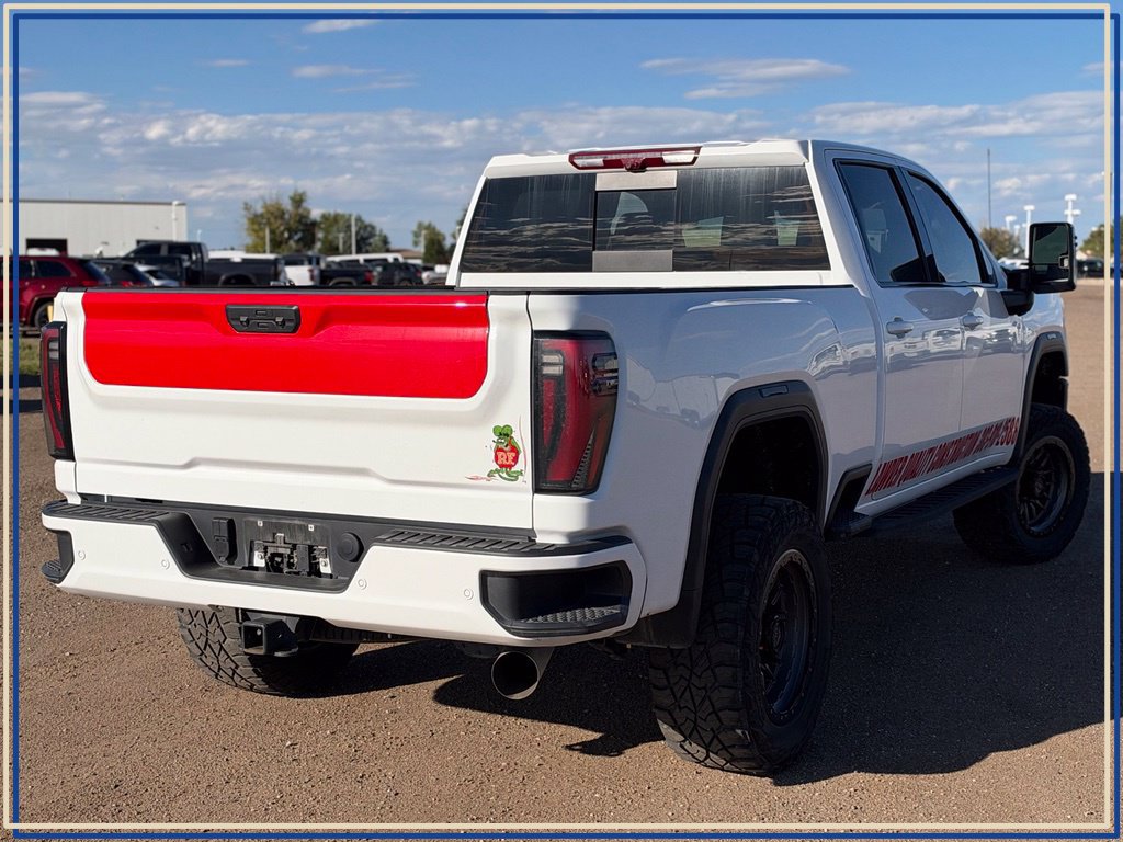 Used 2025 GMC Sierra 2500 AT4 w/ AT4 Premium Plus Package AWD/4WD image 3