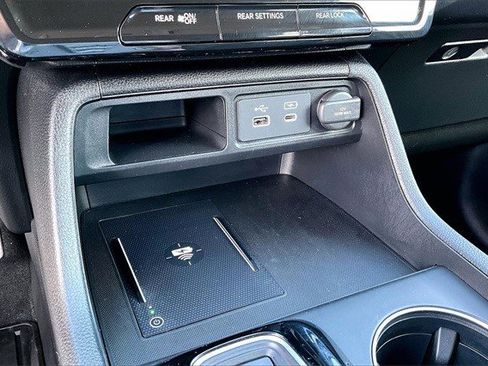 Certified 2025 Honda Pilot EX-L image 16