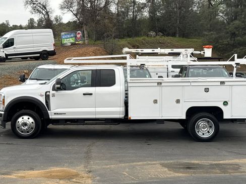 Used 2025 Ford F550 4x4 SuperCab Super Duty w/ XLT Value Package image 7