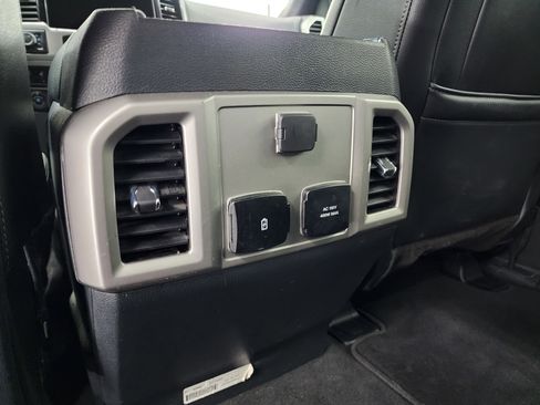 Used 2022 Ford F250 Lariat w/ Lariat Value Package image 39