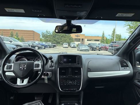 Used 2019 Dodge Grand Caravan GT FWD image 14